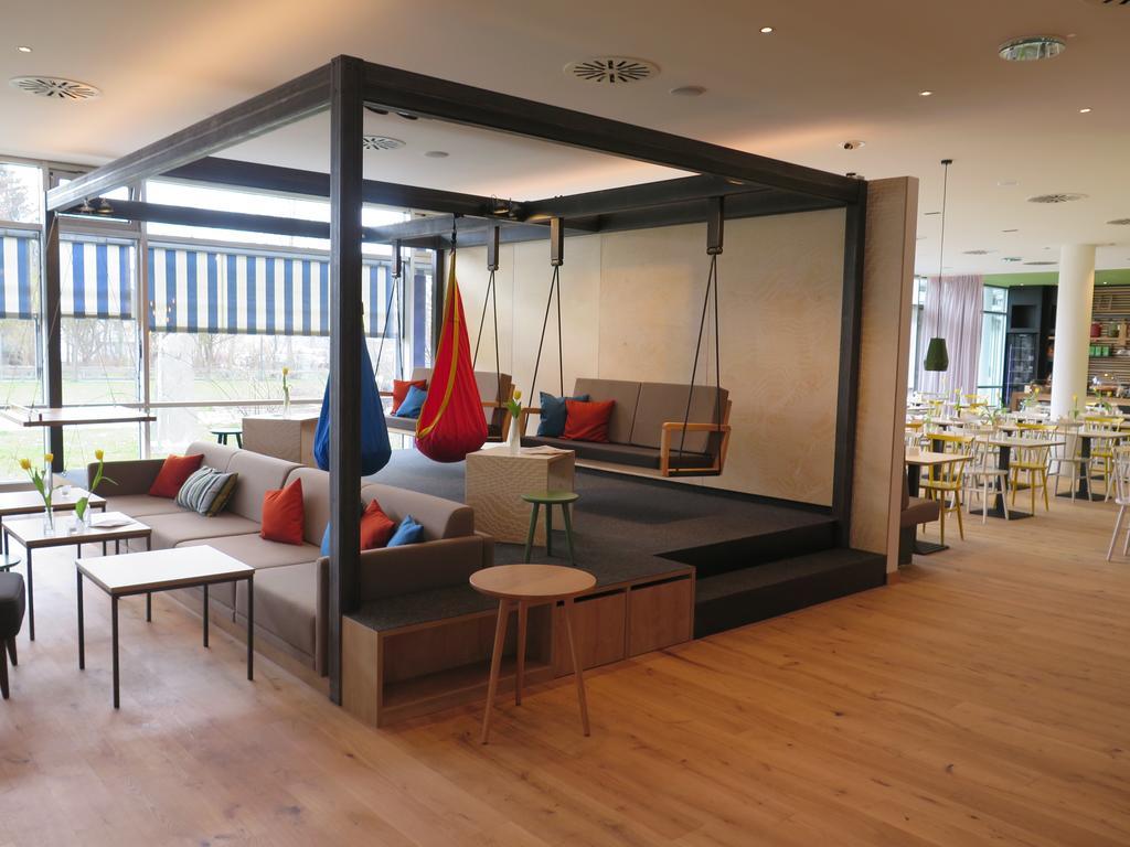 Vienna House Easy By Wyndham Guenzburg Hotel Luaran gambar